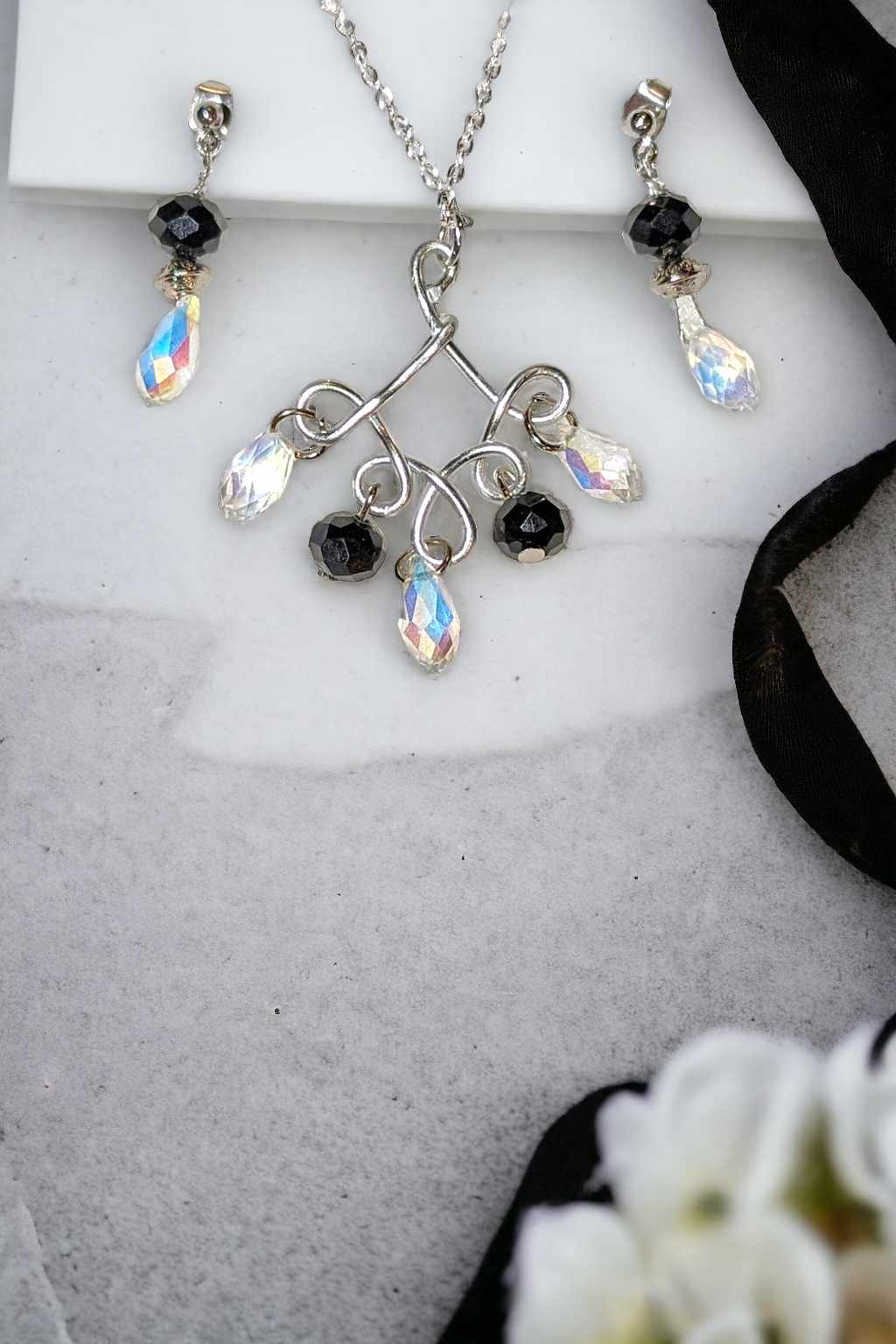 Touch of Elegance Jewelry Set